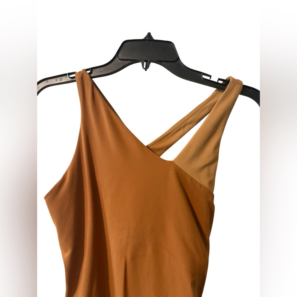 lululemon athletica Two-Tone Brown/Caramel One-Piece Bodysuit - Picture 6 of 10